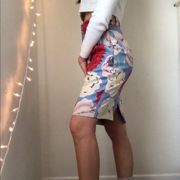 Vintage 80s denim floral skirt - Picture 2 of 3
